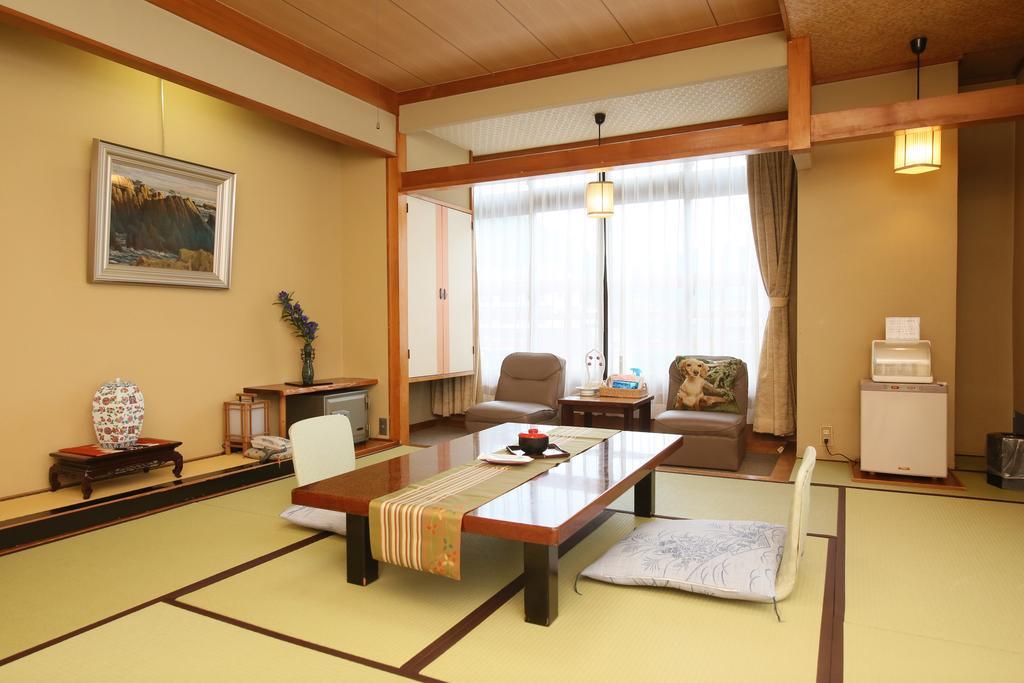 きぬ川国際ホテル 日光市 エクステリア 写真